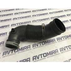 Патрубок воздушного фильтра Skoda Fabia 2 1.2HTP 2007-2014 6Y0129684B